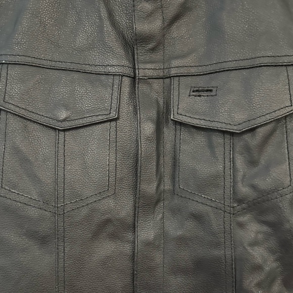Men’s Dream Apparel Black Collared Leather Motorcycle Vest,  Size 44. - Picture 3 of 10
